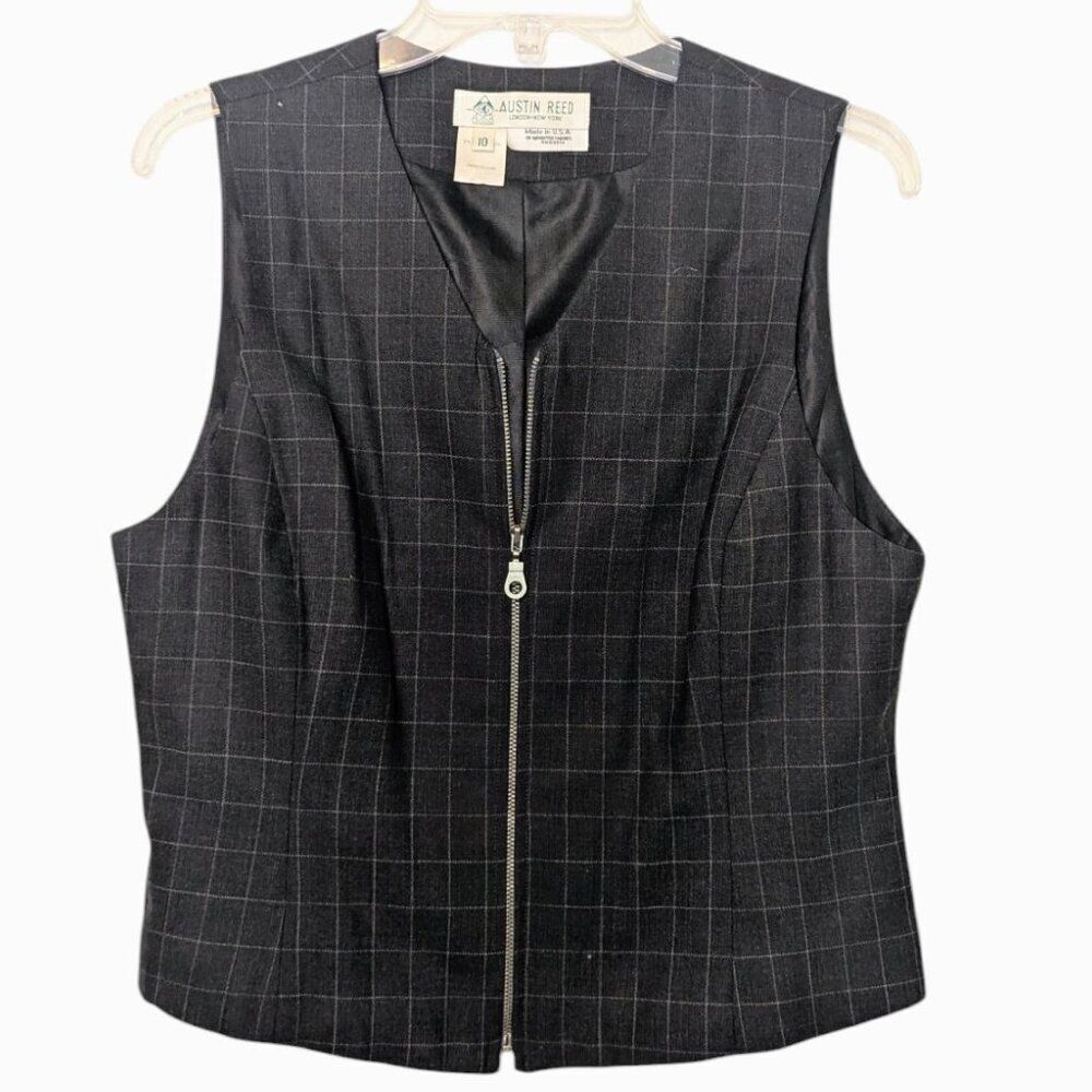Y2K 90's‎ Austin Reed Womens Vintage Worsted Wool Plaid Vest With Zipper Closure